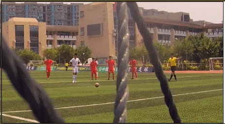 点球扳平.gif