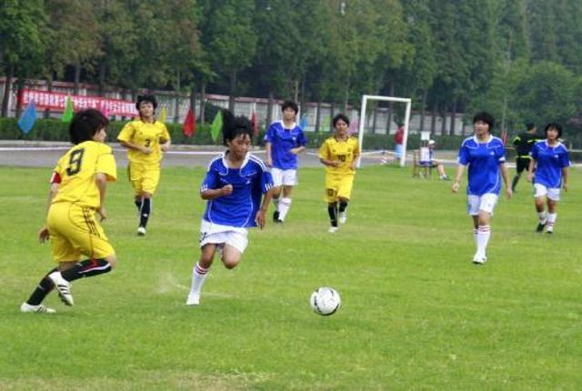 温江区和盛小学参加成都市校园足球T乙联赛荣获女子U12组、U10组冠军